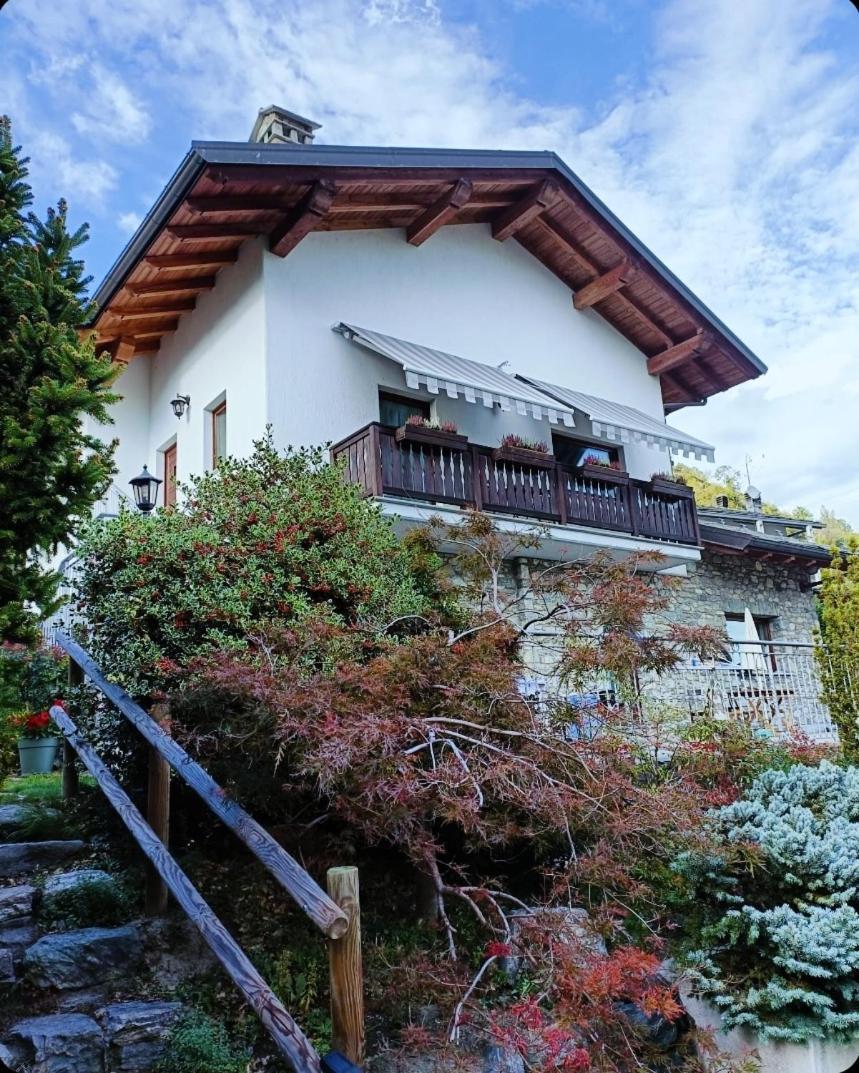 Вилла La Sarrolein Cir 0009 Аоста Экстерьер фото